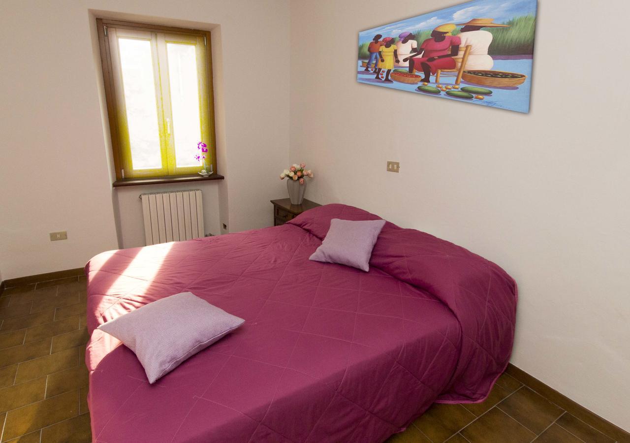 Casa Madali' - Nel Borgo Apartment Мароне Екстериор снимка