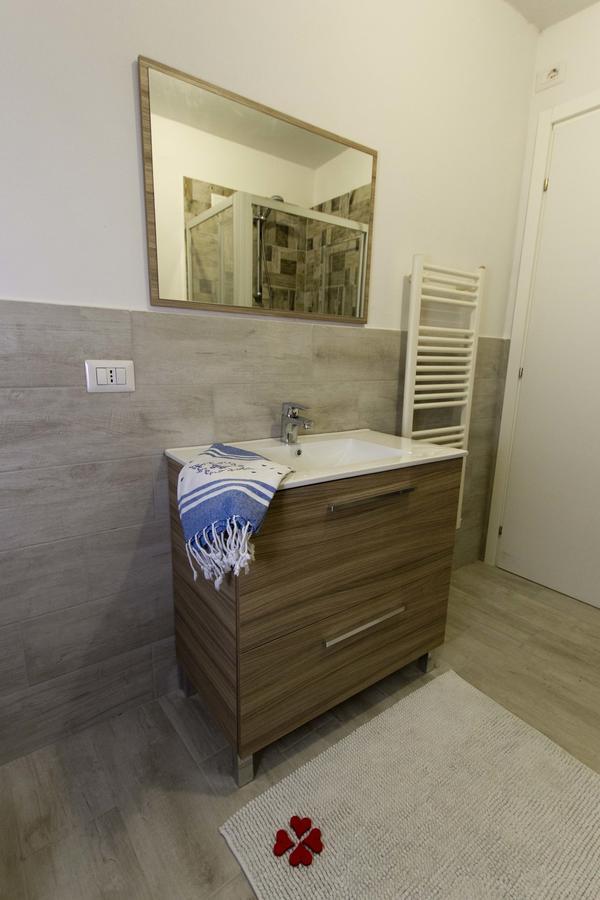 Casa Madali' - Nel Borgo Apartment Мароне Екстериор снимка